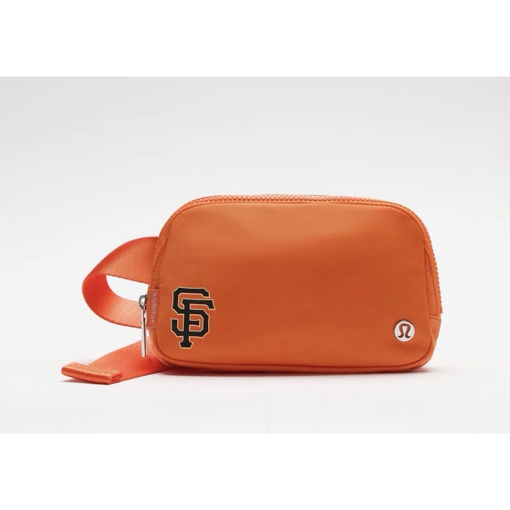 MLB San Francisco Giants lululemon Everywhere Belt Bag 1L Orange